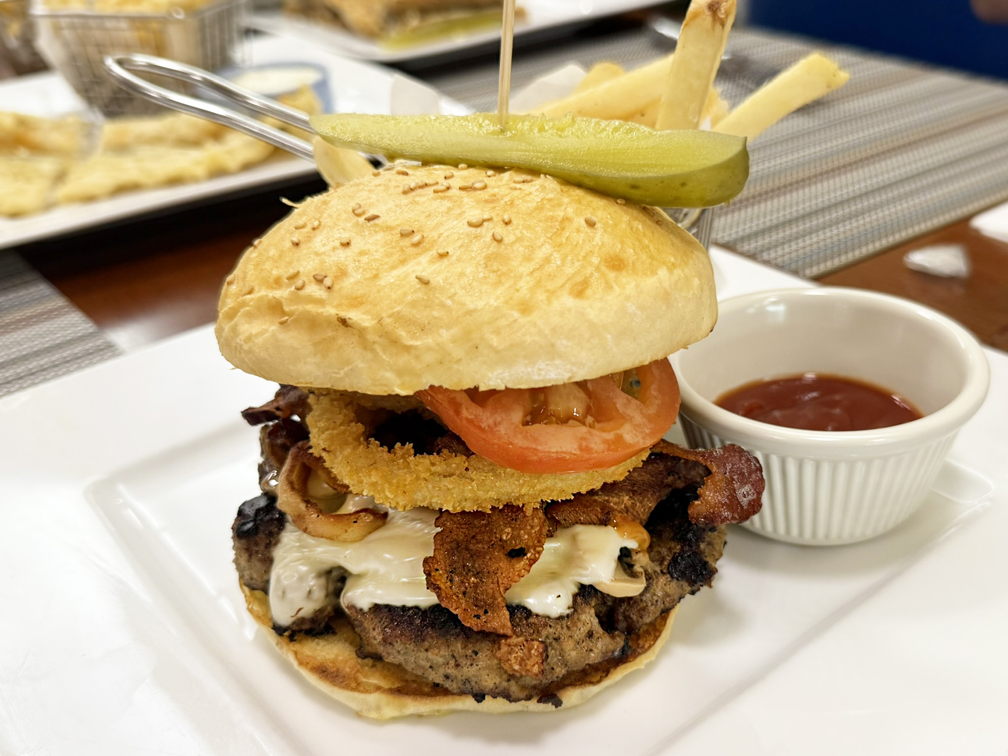 BURGERS & SANDWICHES 3